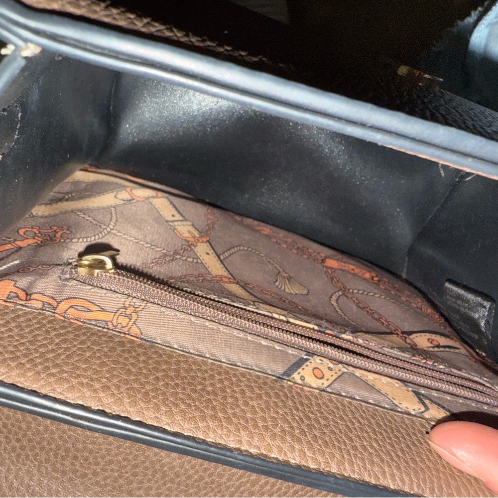 Handbag - Picture 4 of 6